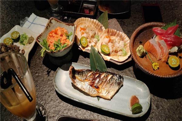 炉石六本目炉端烧加盟