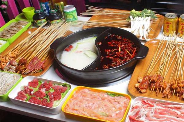 大嘴猫串串香火锅