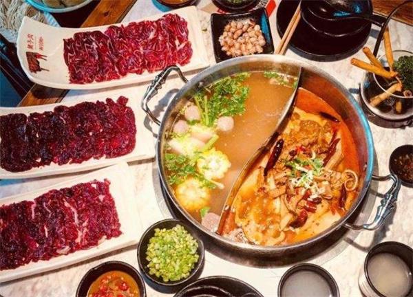 牛肉火锅小龙虾