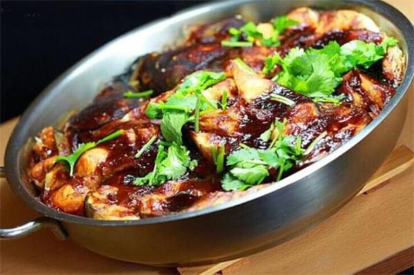 开个干锅焖锅店需要多少钱?需要考虑到多个方面？