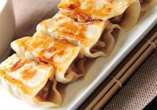 梁记一品锅贴
