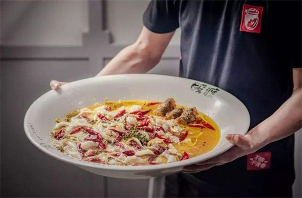 酸渡老坛子酸菜鱼
