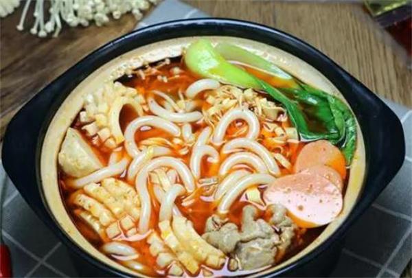 邹记云南过桥米线