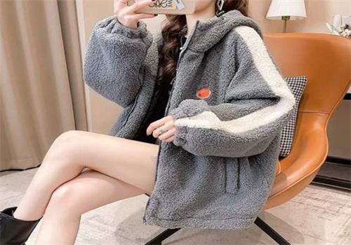 芮娜依莲大码女装