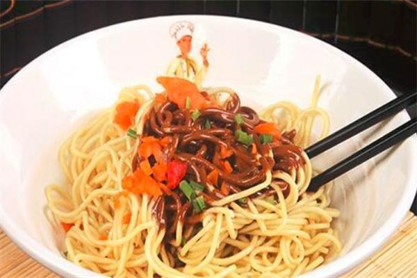 江城品润面馆加盟