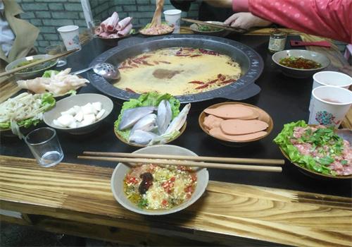 草根火锅