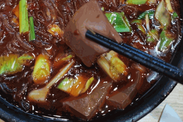 回味鸭血粉丝汤