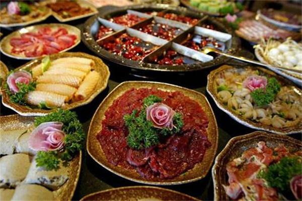 盘龙鲜菜火锅