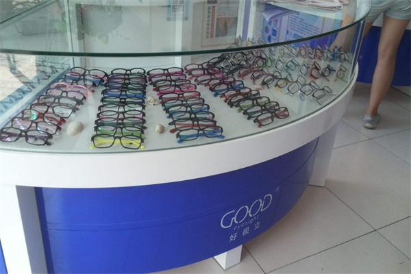 好视立眼镜店