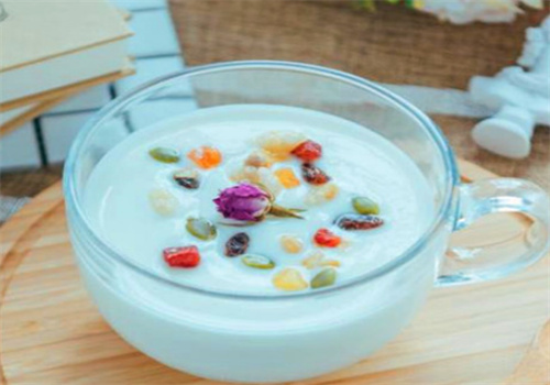 三头牛牛奶批发