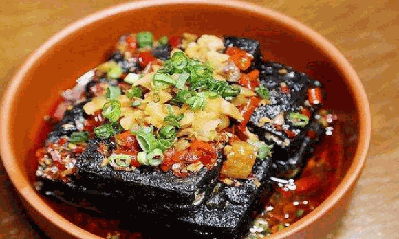 何吕方臭豆腐