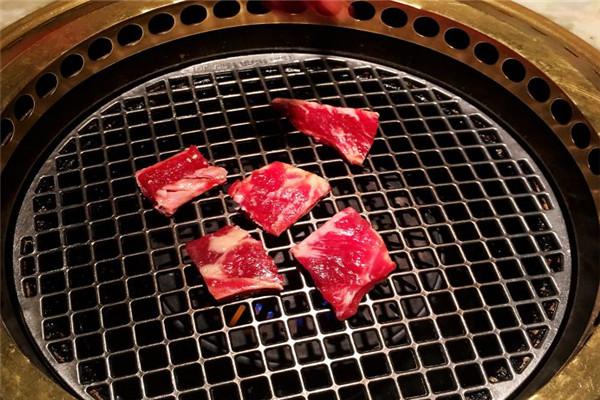 金顺碳烤肉