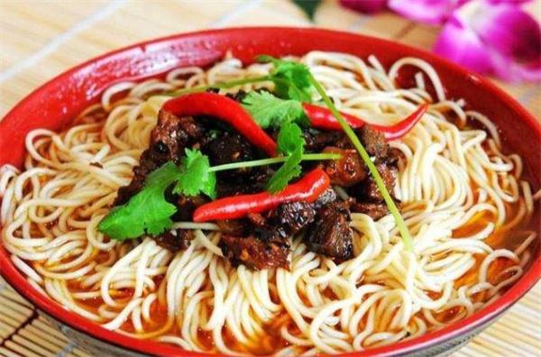 张真牛牛肉面