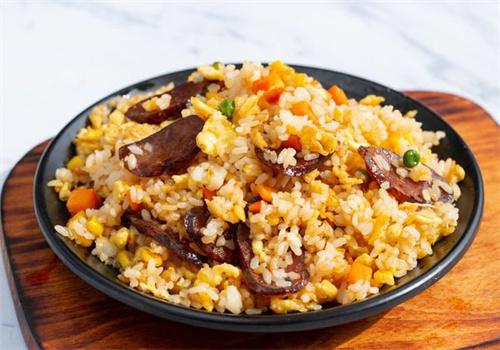 隔壁老王炒饭
