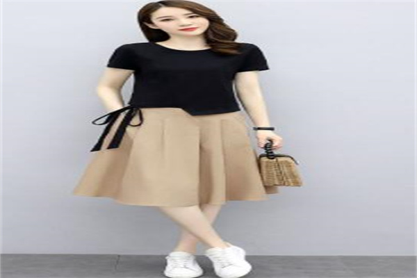 摩卡伊女装