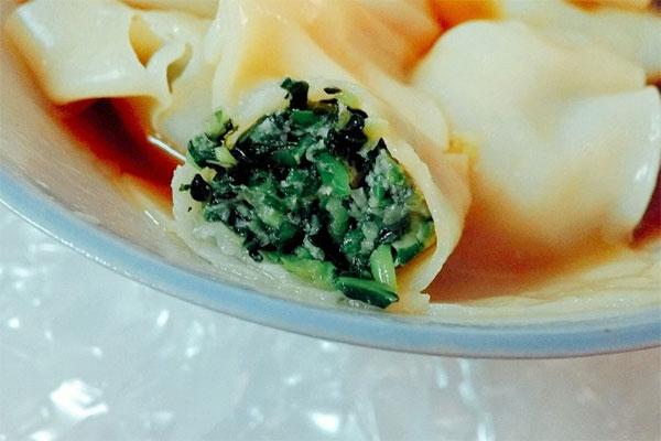 荠菜大馄饨