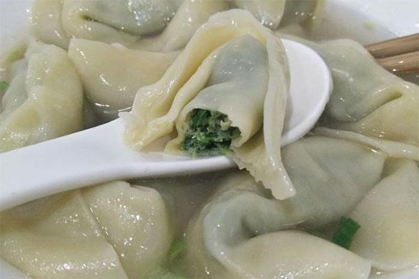 荠菜大馄饨