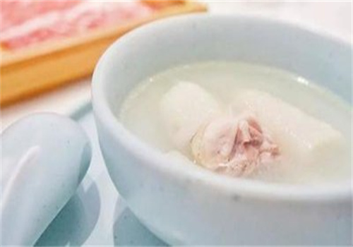 23度不太冷椰子火锅店