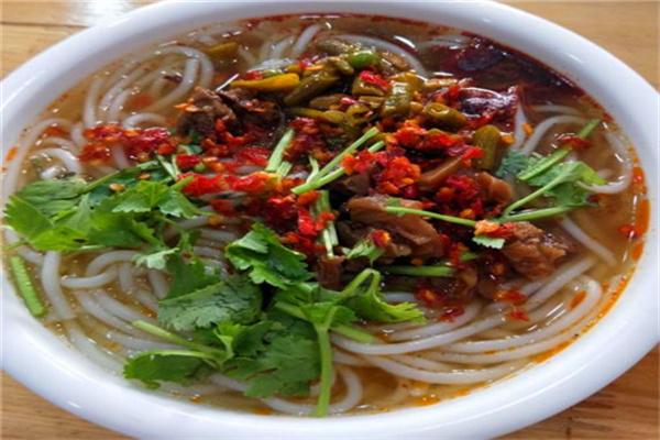 萌萌牛肉粉面馆