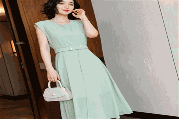吚美丽折扣女装