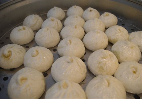蒸巴食包子