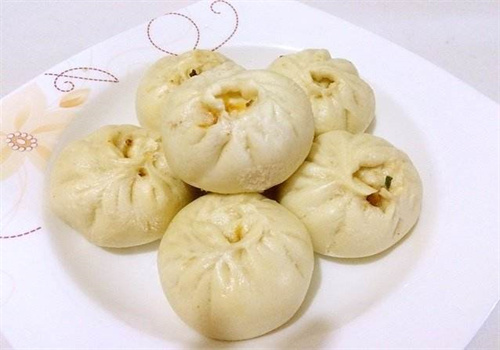 蒸巴食包子