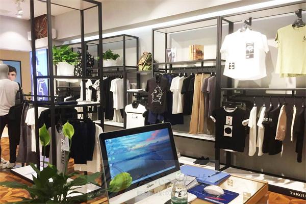 东方红男装工厂店