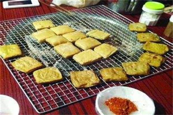 烤恋爱豆腐果烤车