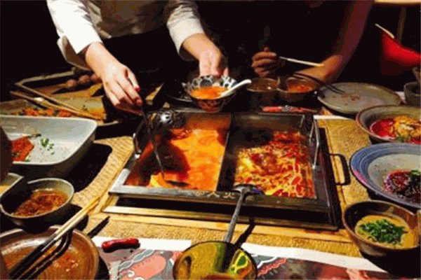 葫芦娃火锅店加盟