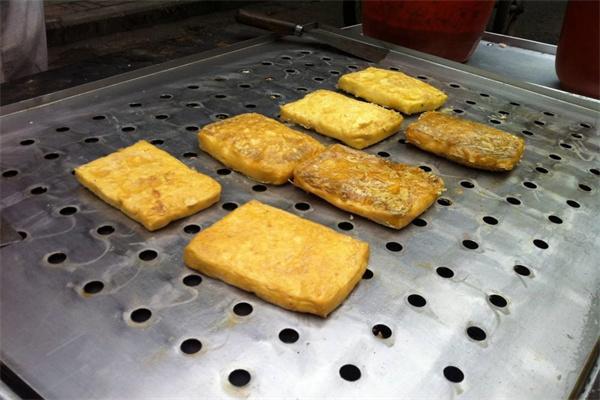 烤恋爱豆腐果烤车