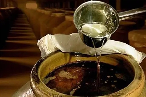 一桶天下白酒