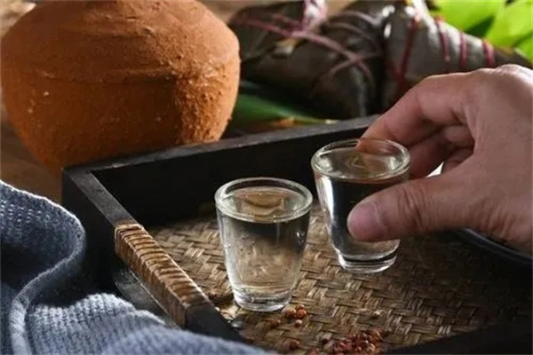 一桶天下白酒