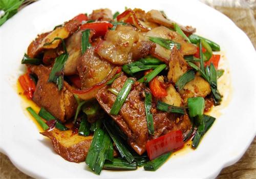 阿彭回锅肉