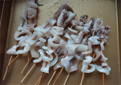 鸭尚煌鱿鱼串烧
