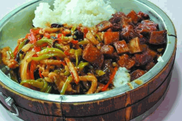 湘聚辣过瘾木桶饭