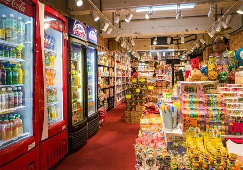 每家红便利店