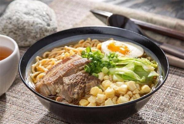 食屋三士日式拉面