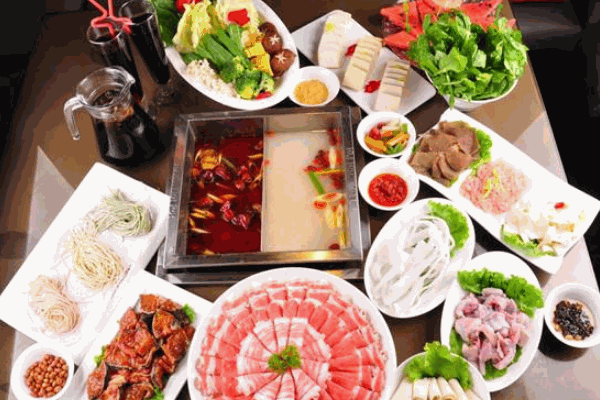 八味锅鱼火锅