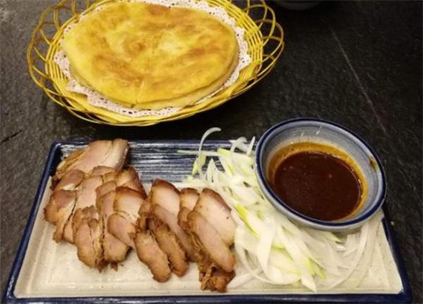 熏肉大饼肉夹馍