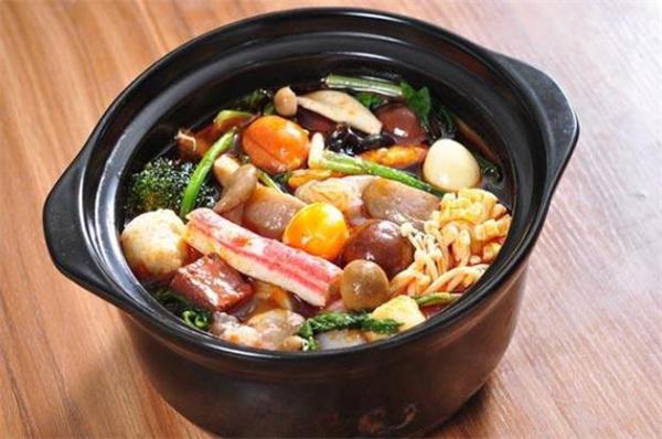 箐山砂锅麻辣烫