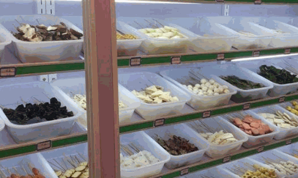 张二毛麻辣烫店