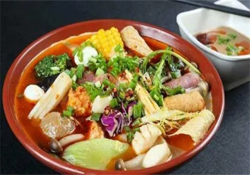 麻辣阿婆骨汤麻辣烫