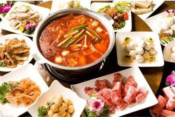 爱牧客鲜奶火锅