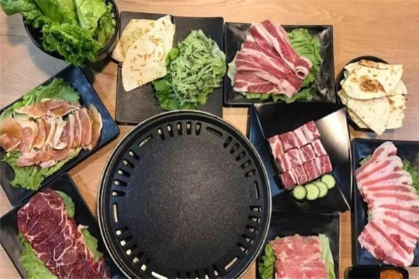 红枫烤肉加盟