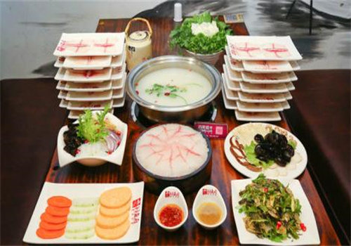 丽江印象斑鱼府火锅