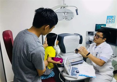 亮睛睛视力训练