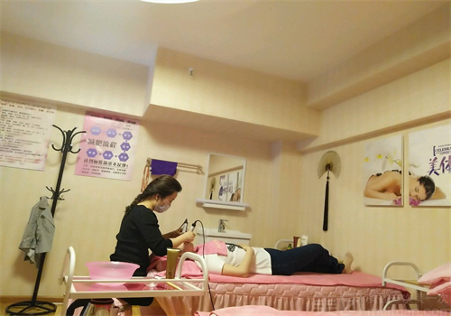 纤妍美容店
