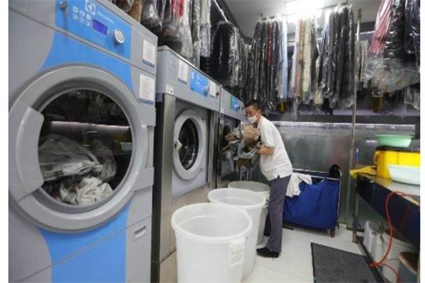 衣本色干洗店