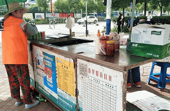 来宾早餐车