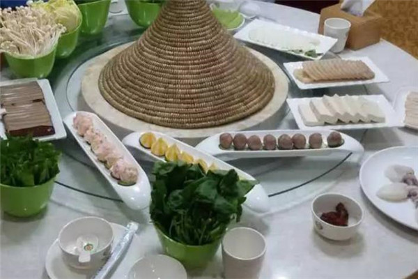 蒸汽石锅鱼火锅加盟